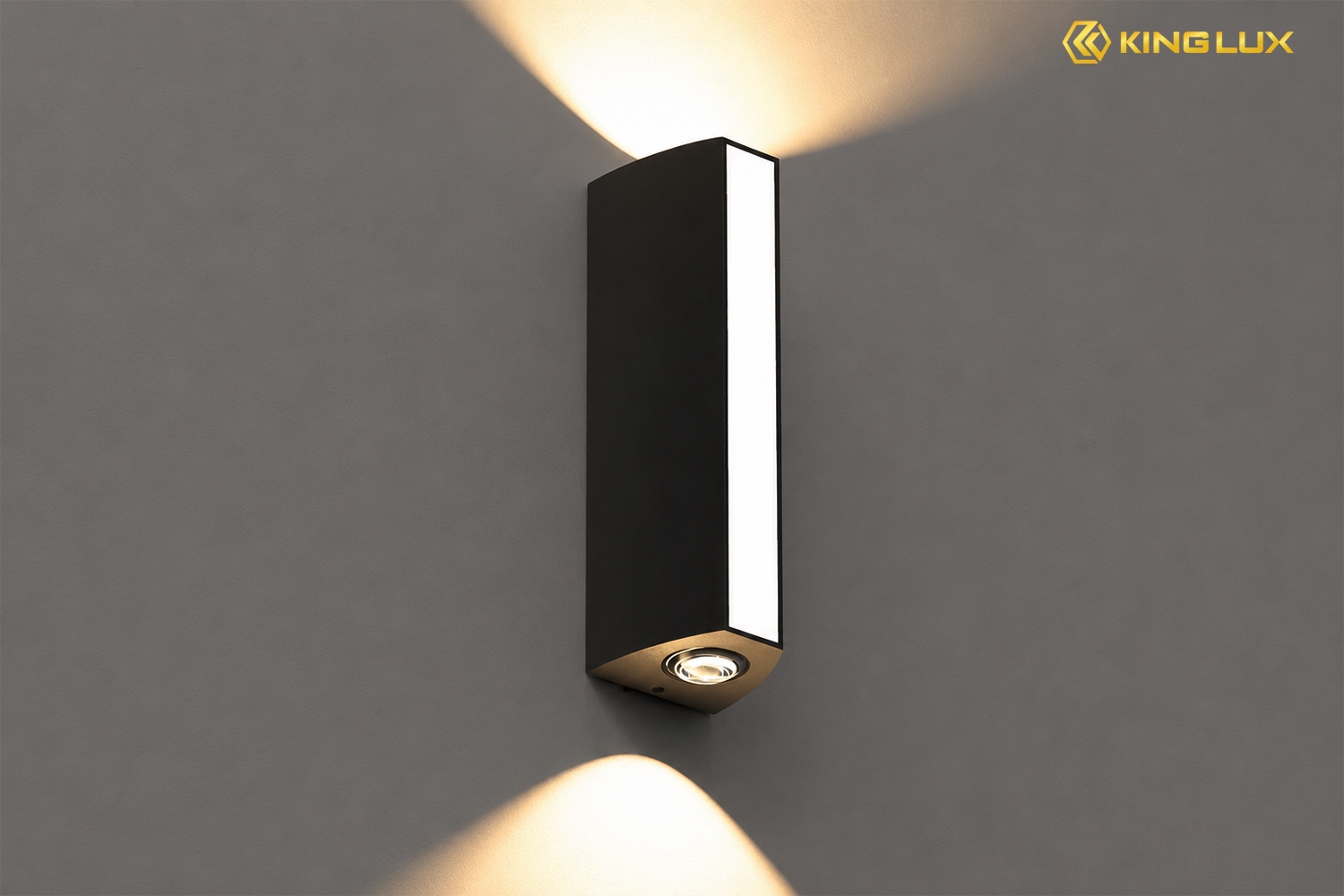 Đèn LED gắn tường thường được lắp ở hành lang, ban công của khách sạn
