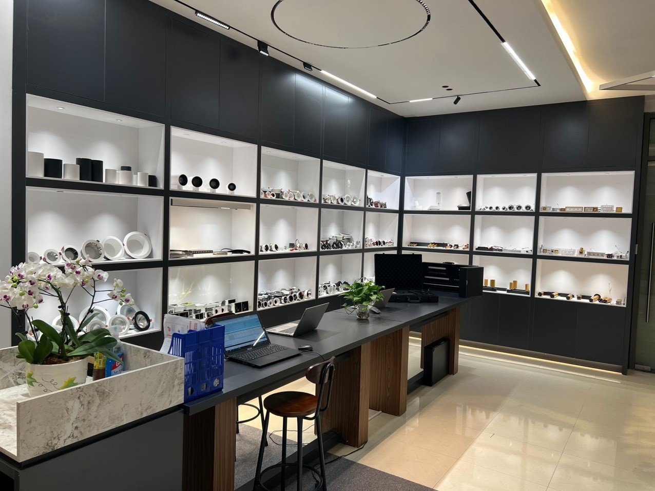 Văn phòng đại diện Kinglux